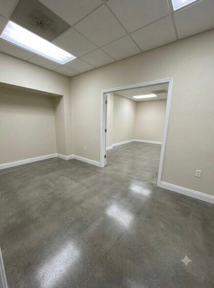6849 Bird Rd, Miami, FL for lease - Building Photo - Image 3 of 22
