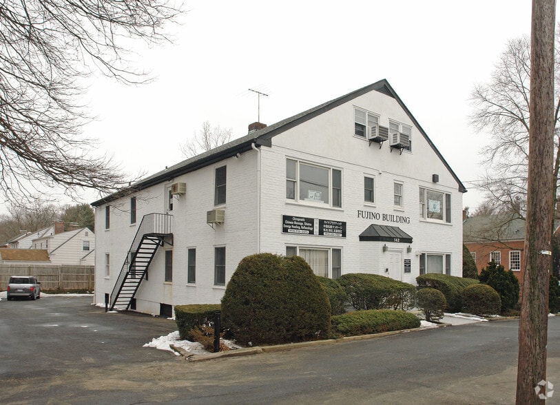 142 N Central Ave, Hartsdale, NY 10530