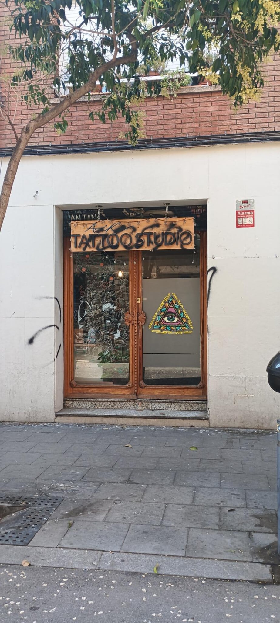 Retail in Barcelona, Barcelona for lease Interior Photo- Image 1 of 20