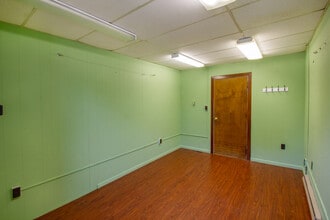 321 Pennwood Ave, Pittsburgh, PA for lease Interior Photo- Image 2 of 3