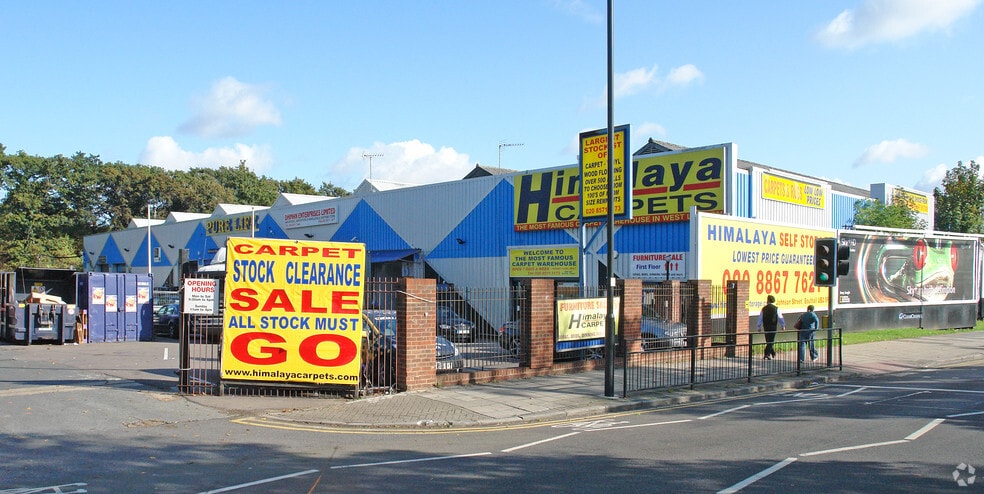 Uxbridge Rd, Southall for lease - Building Photo - Image 3 of 6