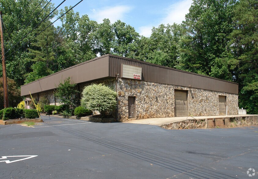 3008 Holly Springs Pky, Holly Springs, GA 30115