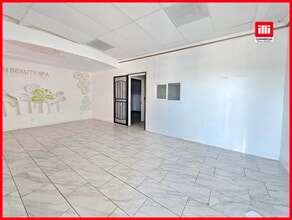 14435 Sherman Way, Van Nuys, CA for lease Interior Photo- Image 1 of 8