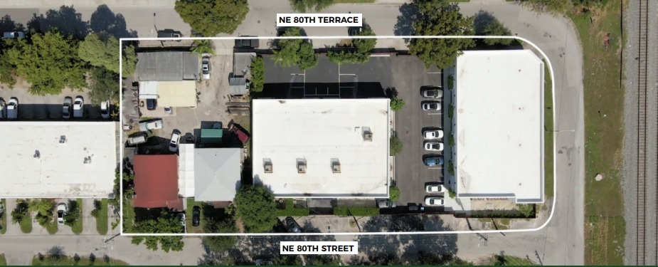 8020 NE 4th Ave, Miami, FL for lease - Building Photo - Image 2 of 6