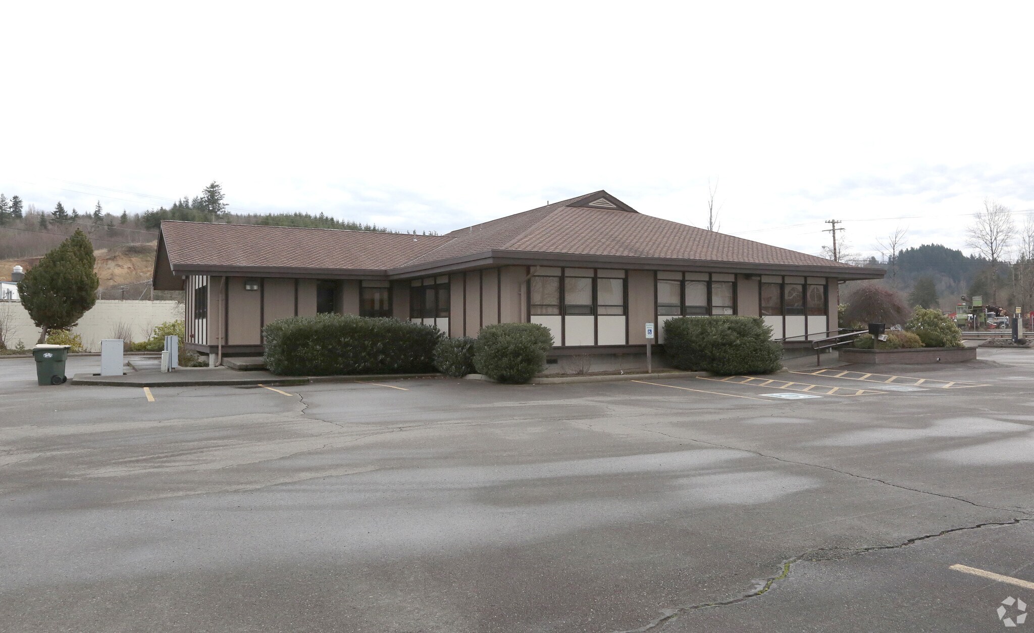 1611 N National Ave, Chehalis, WA for sale Building Photo- Image 1 of 1