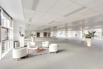 4-6 Rue Truillot, Ivry-sur-Seine for lease Interior Photo- Image 2 of 6