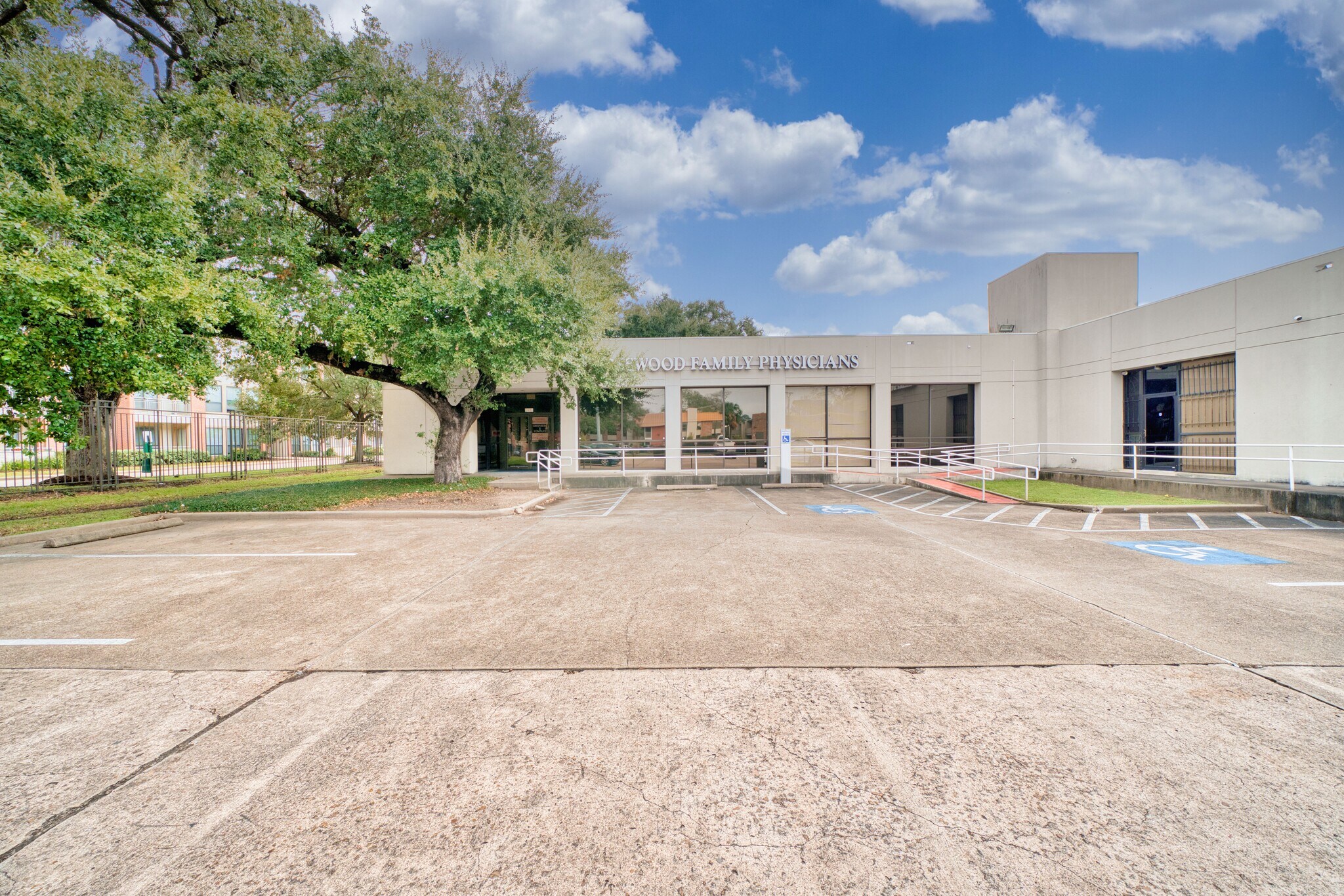 2405 S Gessner Rd, Houston, TX for sale Building Photo- Image 1 of 1