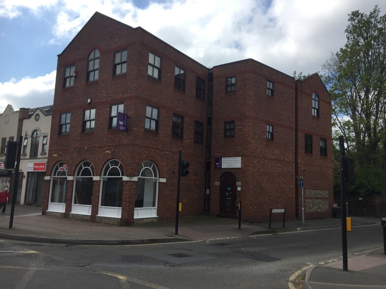 2 High St, Epsom for lease - Building Photo - Image 1 of 1