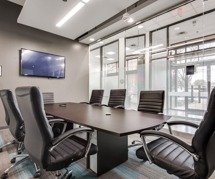 4100 Spring Valley Rd, Dallas, TX for lease - Primary Photo - Image 1 of 5