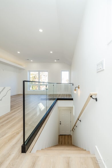 1245 S Fairfield Ave, Chicago, IL for sale - Building Photo - Image 3 of 61