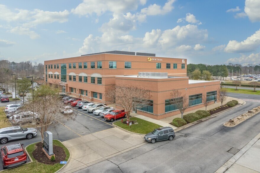 4001 Coliseum Dr, Hampton, VA for lease - Building Photo - Image 3 of 4