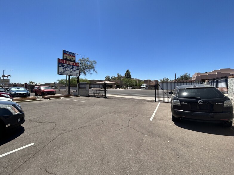 10811 N Cave Creek Rd, Phoenix, AZ 85020