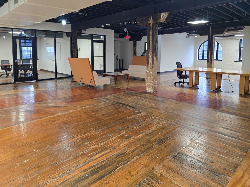 35 W 8th St, Covington, KY for lease Interior Photo- Image 1 of 4