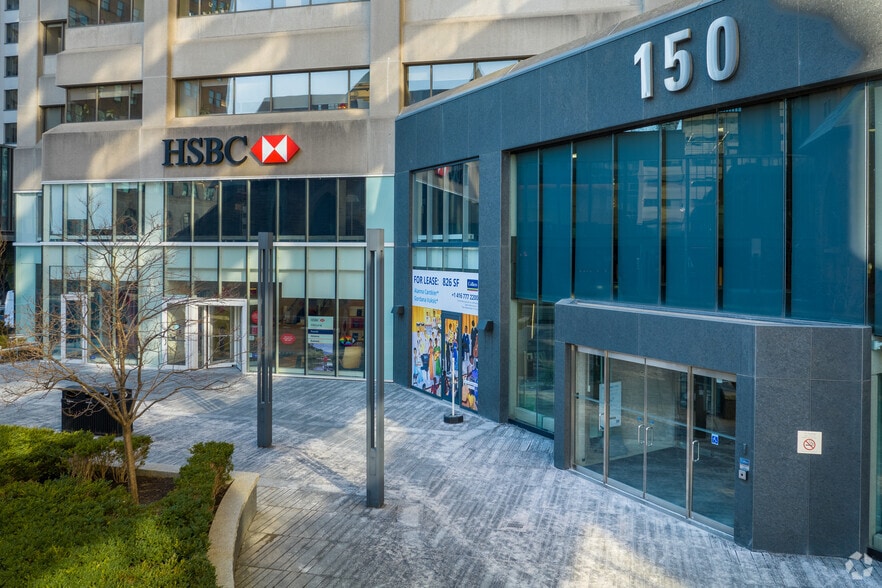 161-175 Cumberland St, Toronto, ON for lease - Building Photo - Image 3 of 10