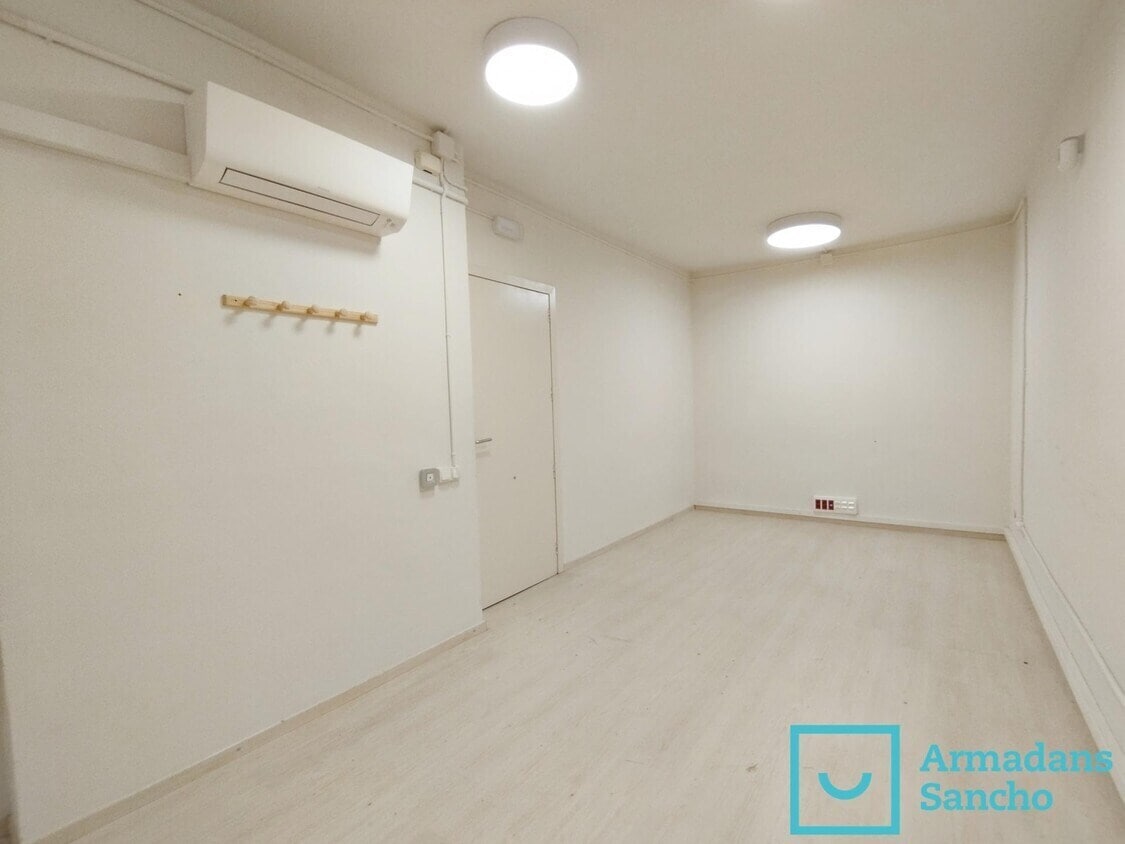 Office in Barcelona, Barcelona for lease Interior Photo- Image 1 of 10