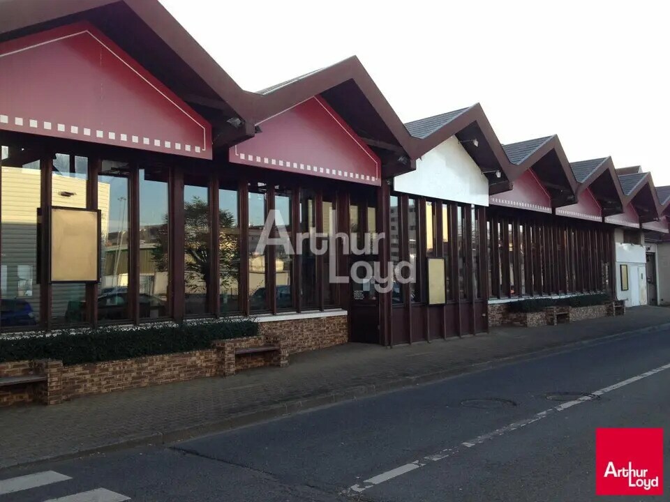 Retail in Châteauroux for lease Building Photo- Image 1 of 2