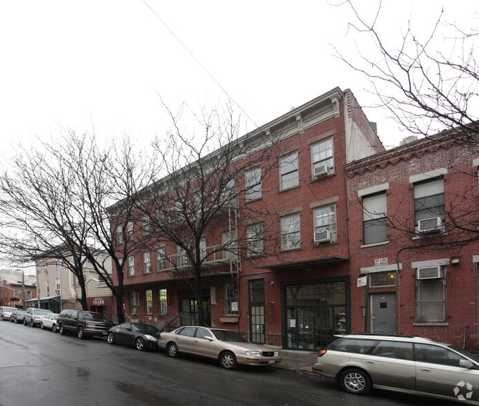 167 N 9th St, Brooklyn, NY for lease - Building Photo - Image 3 of 3