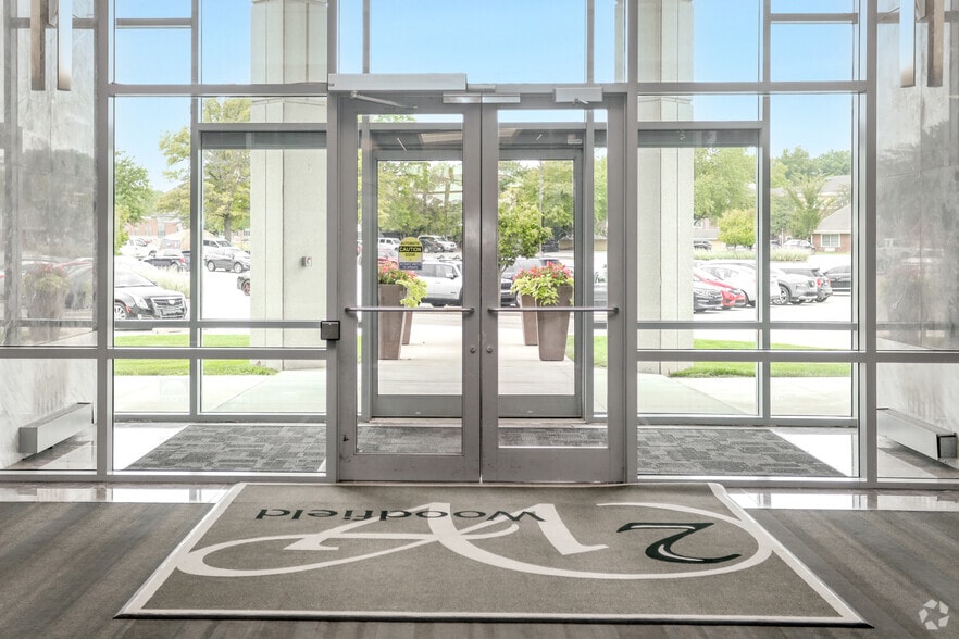 8440 Woodfield Crossing Blvd, Indianapolis, IN for lease - Interior Photo - Image 3 of 21