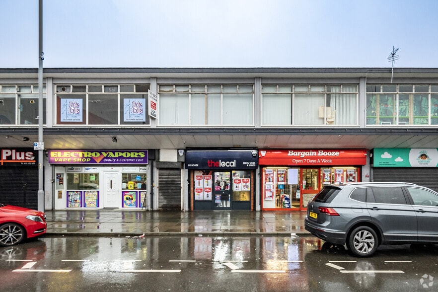 31-31A Marian Sq, Bootle for lease - Building Photo - Image 2 of 2