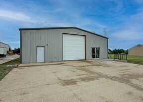 322 E Thomas Ave, Stillwater OK - Warehouse