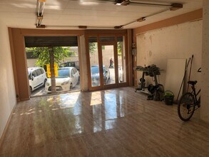 Retail in Badalona, Barcelona for lease Interior Photo- Image 1 of 5