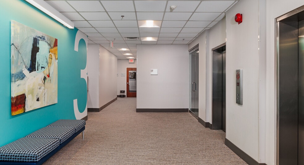 8002 Discovery Dr, Richmond, VA for lease - Interior Photo - Image 2 of 19