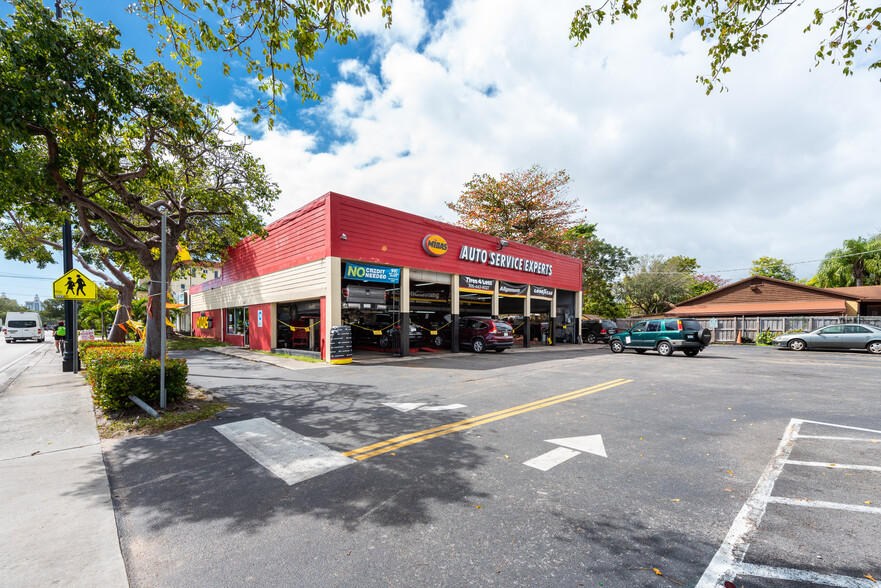 900 S Le Jeune Rd, Miami, FL for sale - Building Photo - Image 1 of 1