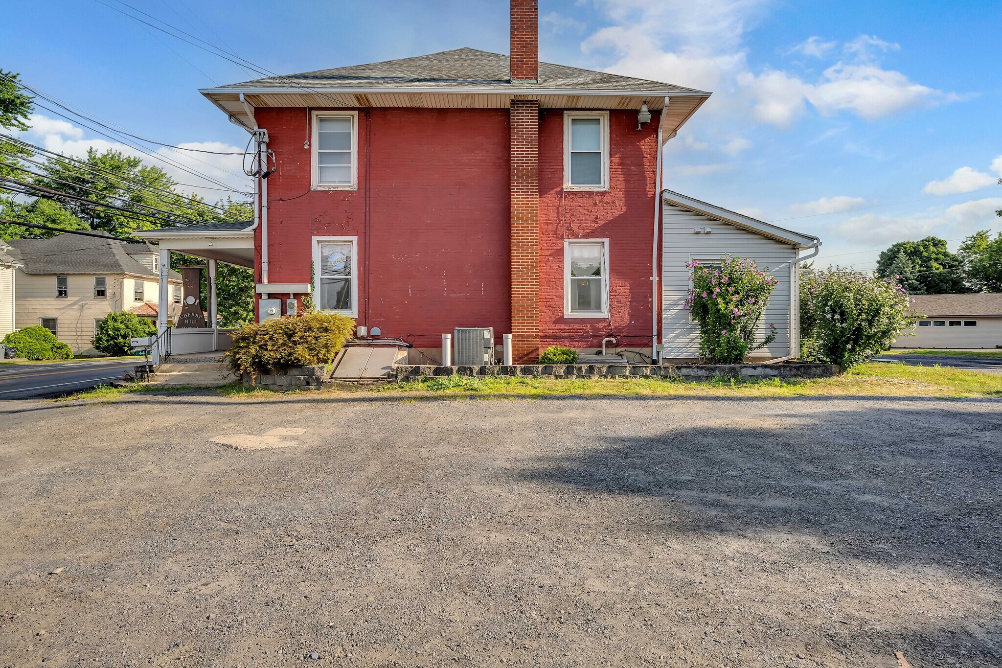 442 Bushkill Center Rd, Nazareth, PA 18064 Cherry Hill Hotel