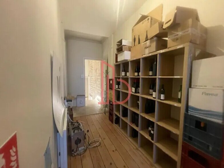 Office in Bordeaux for lease - Interior Photo - Image 3 of 3