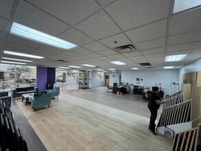 2130 S 7th Ave, Phoenix, AZ for lease Interior Photo- Image 1 of 7
