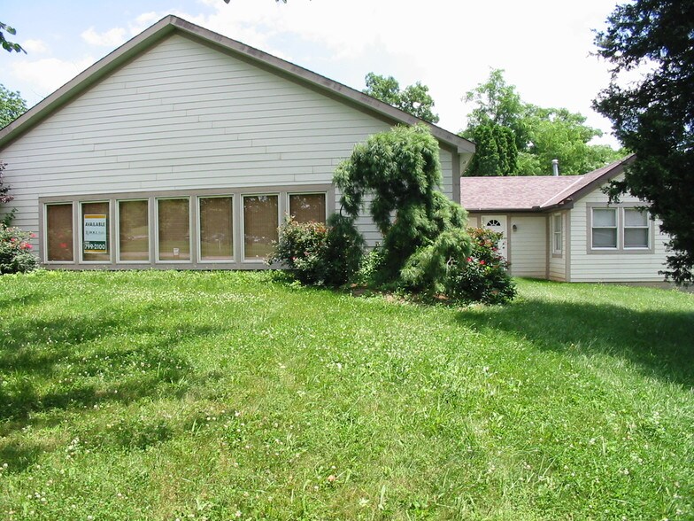 22 E Osage Dr, Powell, OH 43065