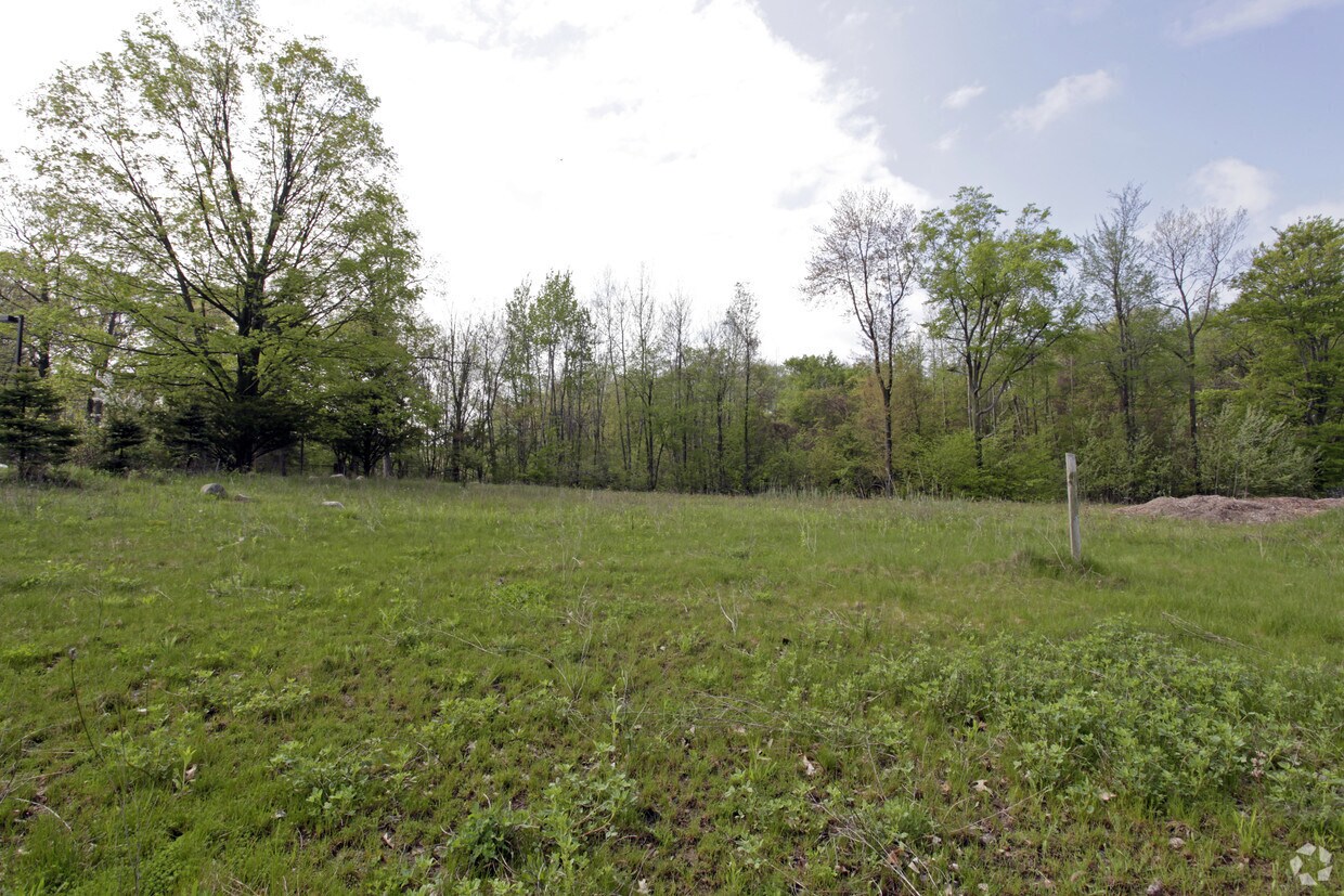 5755 Bella Rosa, Clarkston, MI for sale Building Photo- Image 1 of 3