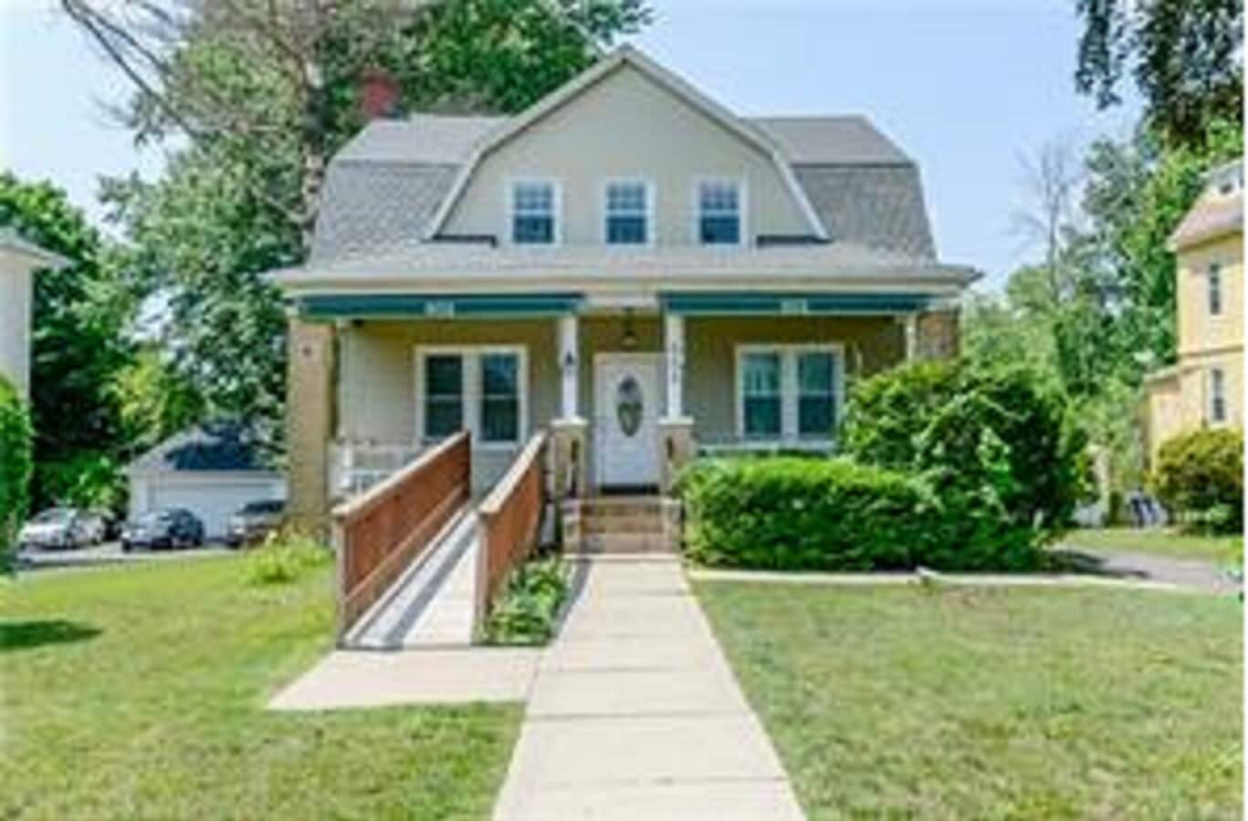 602 New Britain Ave, Hartford, CT 06106