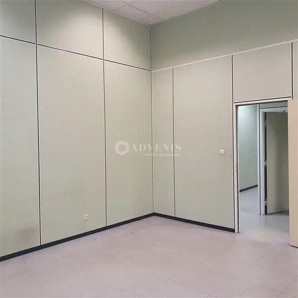 Office in Nancy for lease - Interior Photo - Image 3 of 8