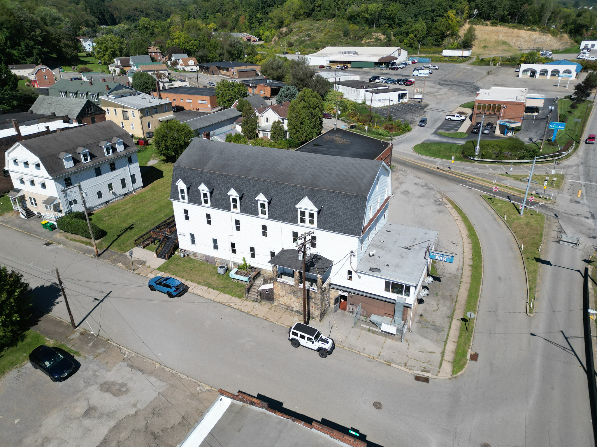 1 Main St, Lyndora, PA 16045 - Lyndora Hotel | LoopNet