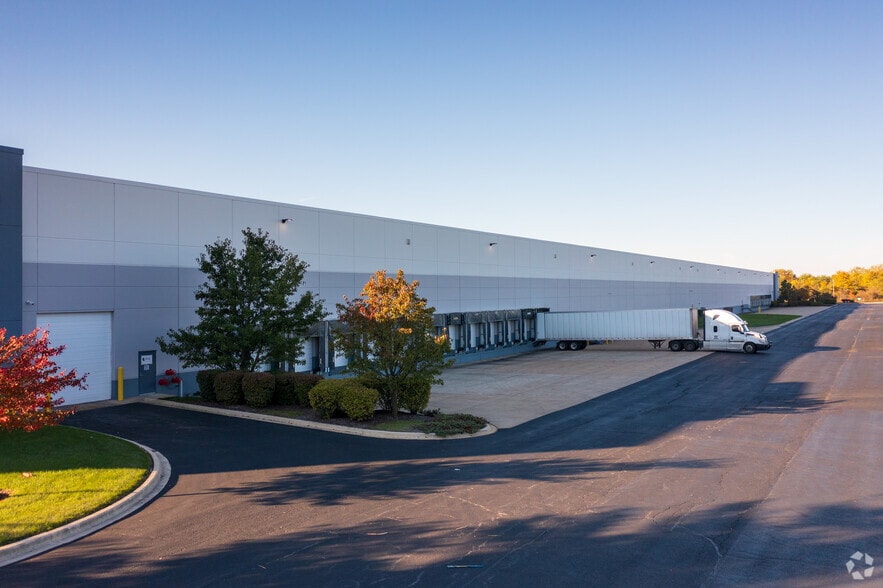 425 Crossing Dr, University Park, IL 60484