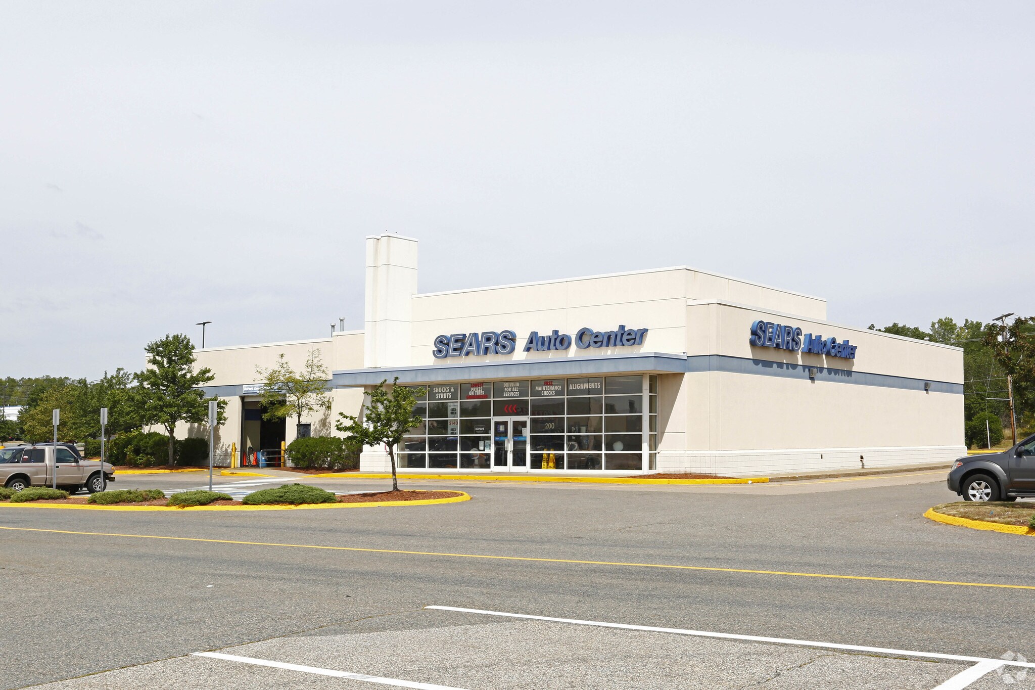 200 Westgate Dr, Brockton, MA 02301 Sears Auto Center