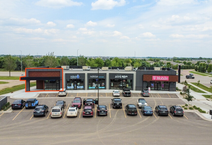 7204 S Lyncrest Pl, Sioux Falls, SD for lease - Building Photo - Image 1 of 4
