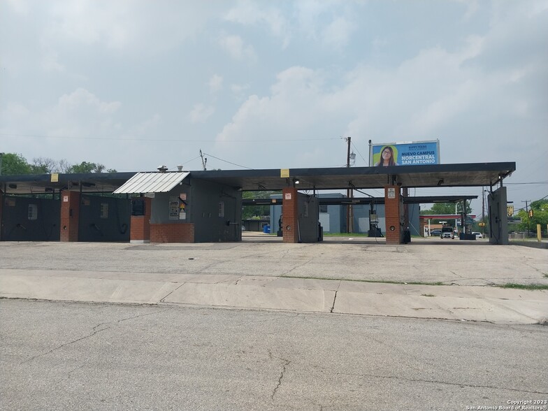 2703 Vance Jackson Rd, San Antonio, TX 78213