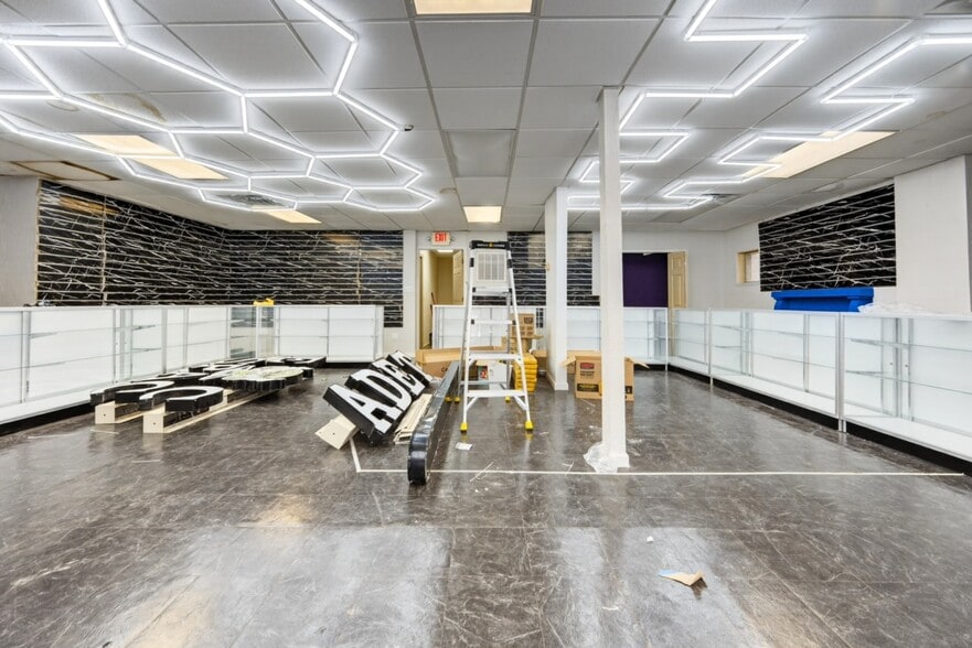 4226 Mayfield Rd, Cleveland, OH for sale - Building Photo - Image 3 of 15