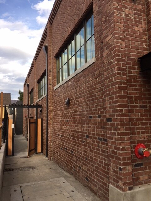 1611 SE Bybee Blvd, Portland, OR for sale Building Photo- Image 1 of 1