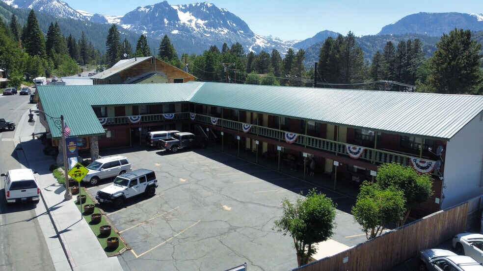 2716 Boulder Dr, June Lake, CA for sale - Primary Photo - Image 1 of 1