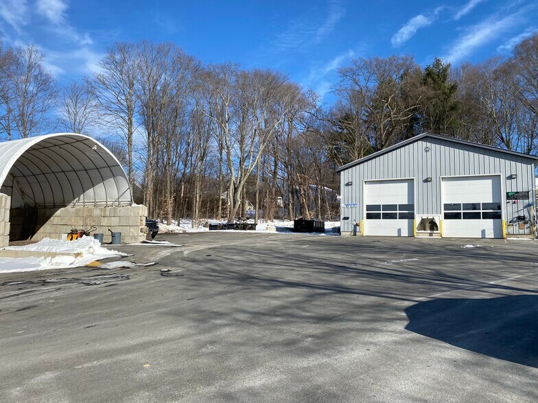 1635 Osgood St, North Andover, MA 01845