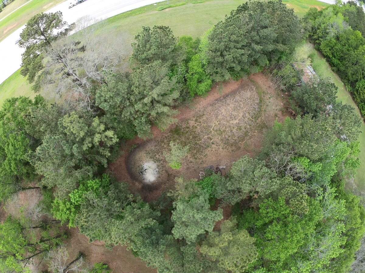 15821 Tx75, Willis, TX 77378 Approx 3.91 acres in Willis/45N