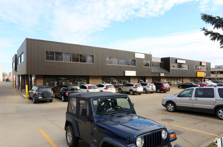 10323-10335 178 St NW, Edmonton, AB for lease - Building Photo - Image 2 of 2