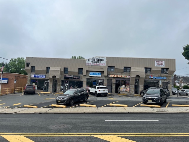 640-642 Eagle Rock Ave, West Orange, NJ for lease - Building Photo - Image 1 of 8