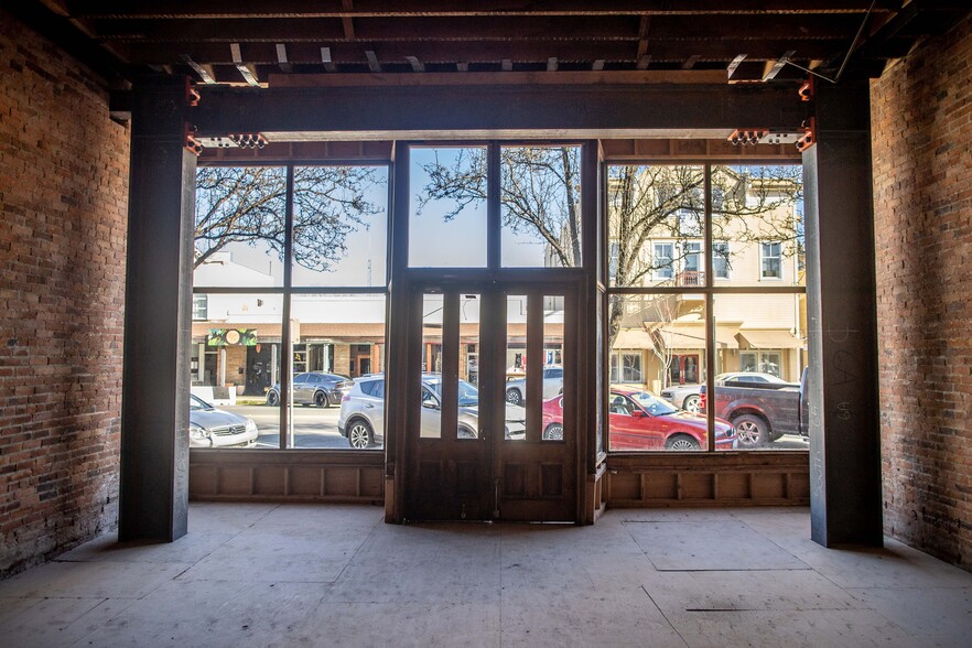 1343-1345 Lincoln Ave, Calistoga, CA for sale - Building Photo - Image 1 of 1