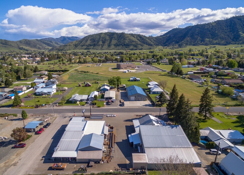 5824 Sunset Hwy, Cashmere, WA for sale - Building Photo - Image 2 of 29