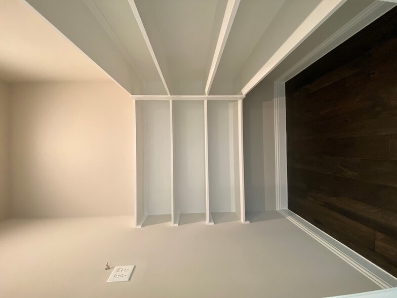 4425 Plano Pky, Carrollton, TX for lease - Interior Photo - Image 3 of 28