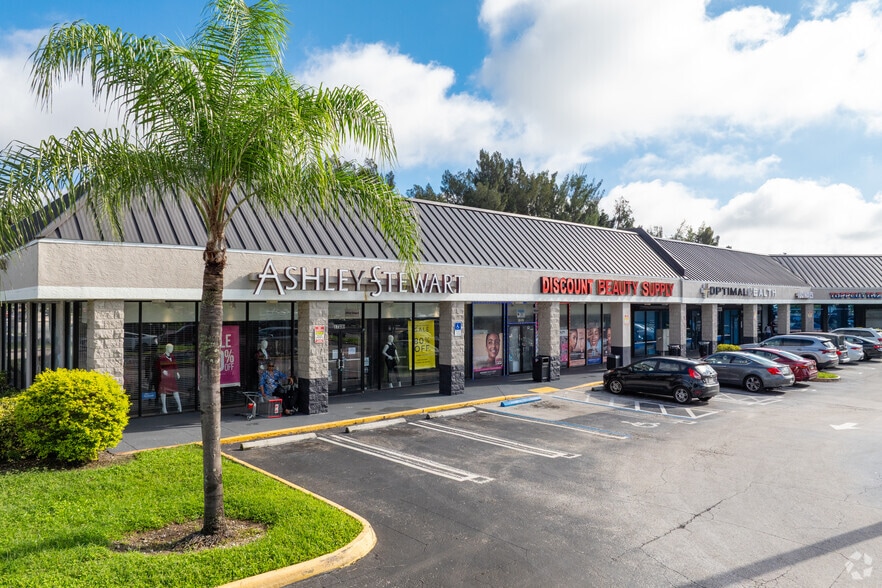 17237-17161 NW 27th Ave, Opa Locka, FL for lease - Building Photo - Image 3 of 20